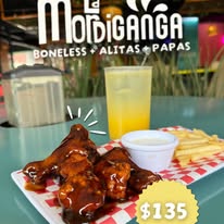 La Mordiganga Boneless, alitas y papas